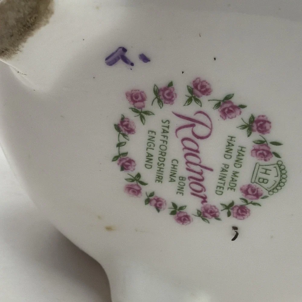 Radnor Bone China Figurine Footed Floral Bouquet 4